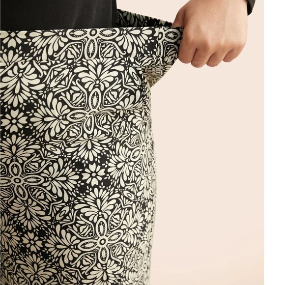 Bloomchic Mid Rise Boho Print Pocket Pants - Size 18-20/2X - NWT - Picture 5 of 10